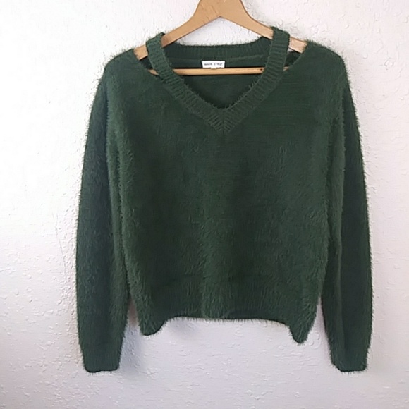 Main strip Boutique sweater size large - Picture 2 of 7